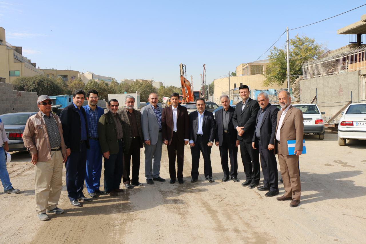 دیدار مدیر عامل شرکت گروه سرمایه‌گذاری مسکن با شهردار اصفهان