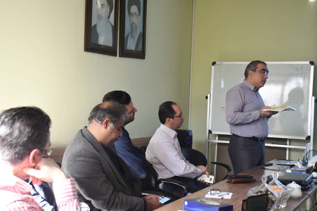 برگزاری کلاس آموزشی در شرکت سرمایه‌گذاری مسکن شمال شرق