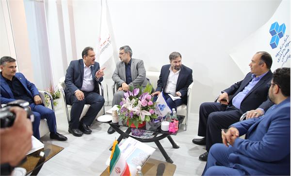 بازدید مدیرعامل سازمان ملی زمین و مسکن از غرفه ثمسکن
