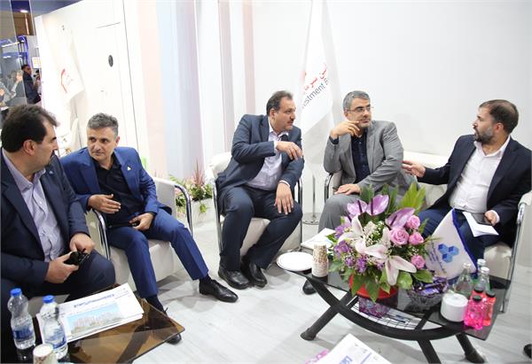 بازدید مدیرعامل سازمان ملی زمین و مسکن از غرفه ثمسکن