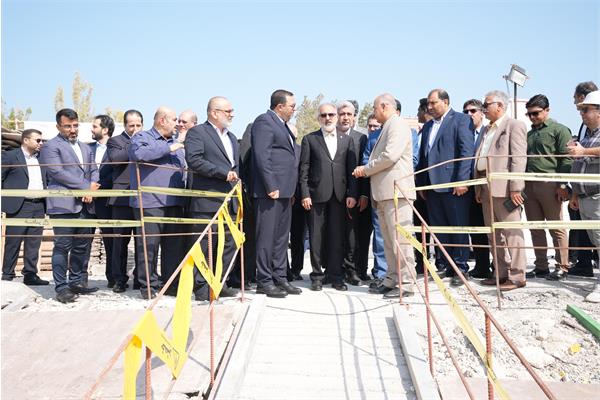 بازدید مدیران ارشد بانک مسکن و گروه مالی از پروژه‌های شرکت سرمایه‌گذاری مسکن جنوب در جزیره کیش