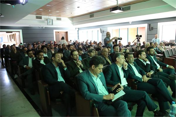 نشست تخصصی «آینده بازار مسکن، تخلیه حباب یا افزایش قیمت‌ها