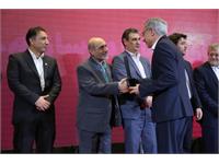 عنوان انبوه ساز برتر استان خراسان رضوی به شرکت سرمایه گذاری مسکن شمال شرق