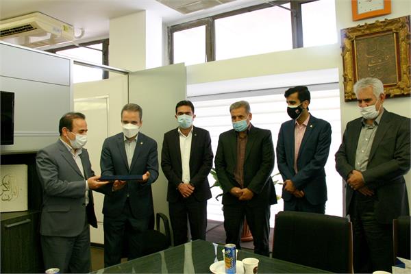 برگزاری نشست هم‌اندیشی گروه سرمایه‌گذاری مسکن با مدیر امور شعب تهران بانک مسکن
