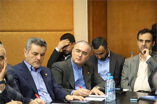نشست مدیران عامل شرکت های تابعه ثمسکن برگزار شد