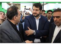بازدید وزیر راه و شهرسازی از غرفه گروه سرمایه گذاری مسکن